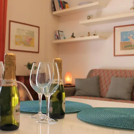 Appartamento Ad Homes - Chiaia Flat *